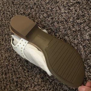 vaneli yalena sandal